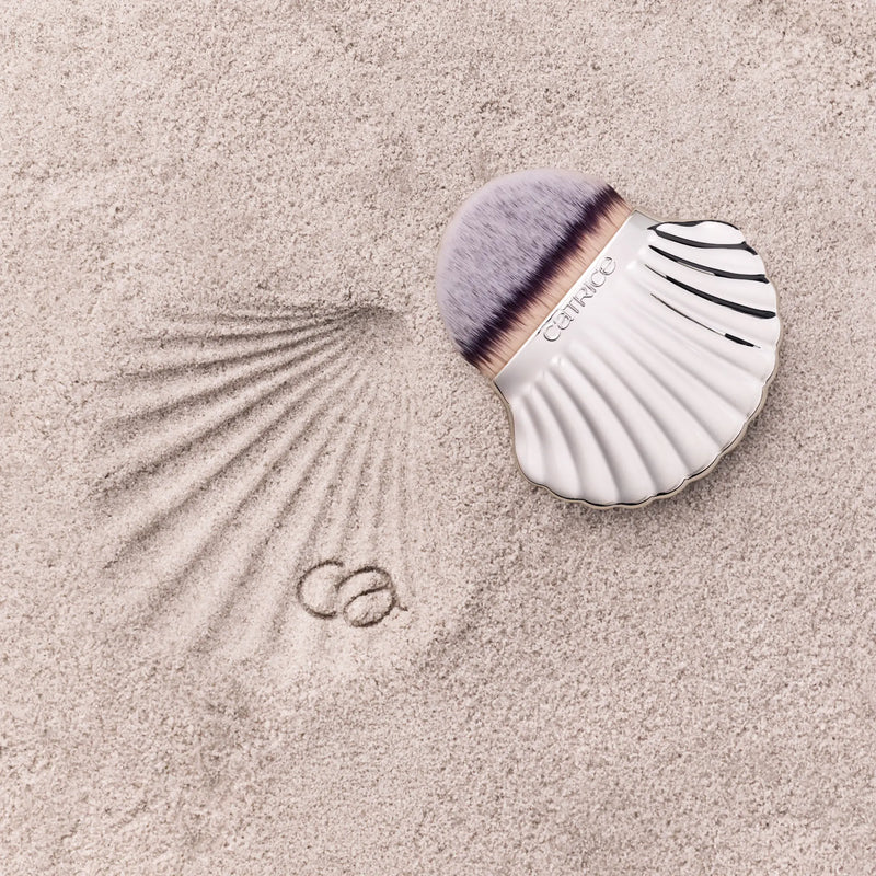 Catrice Seashell Stories Seashell Face & Body Brush C01 Ocean’s Treasure