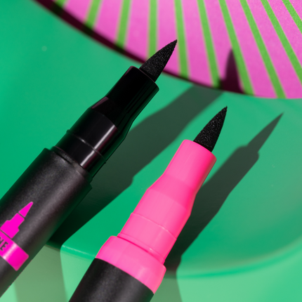 Essence Line It Like A Pro! Liner 01 Black