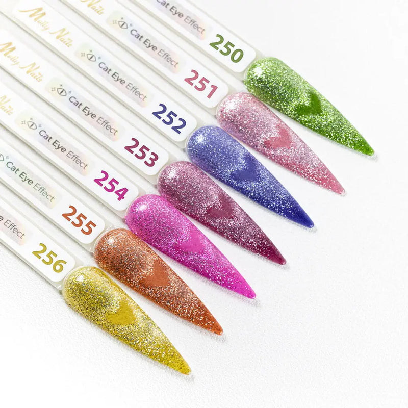 Molly Nails UV/LED Gel Polish Cat Eye Glacier Crush Nr 250 Emerald